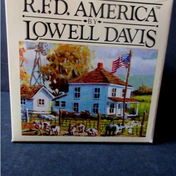 Lowell Davis figurine "Luke 12:6' stands 2-1/2" tall and was issued in 1993 - Picture 5 of 5